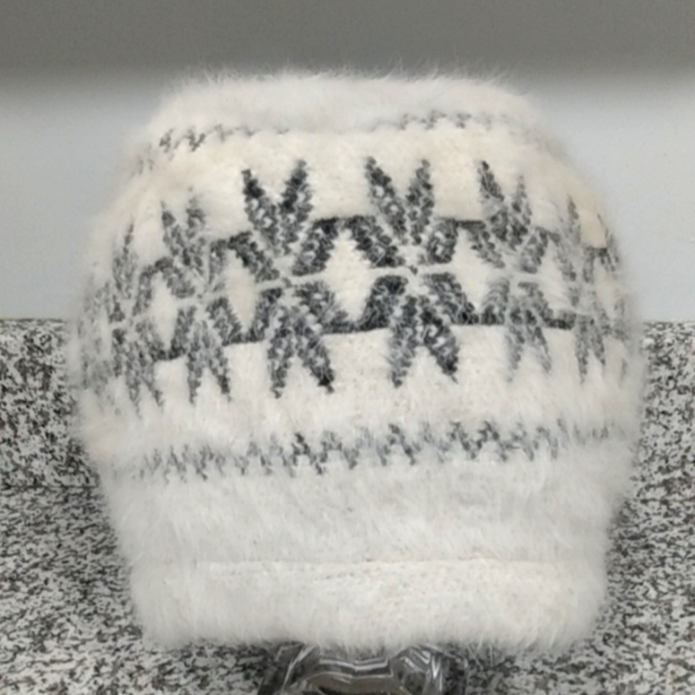 Like New, Angora Rabbit Fur Knit Winter Beret - Picture 7 of 16
